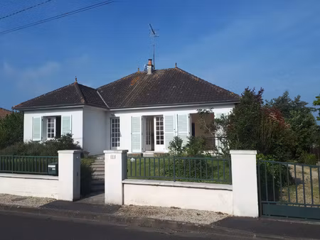 maison conviviale et lumineuse de 6 chambres avec un studio