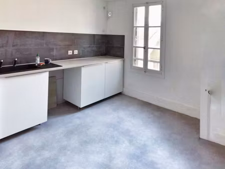 immeuble d'habitation a vendre 260m2 clamecy