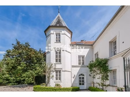maison 10 pièces - 434 m²