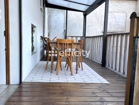 maison 8 pièces - 215 m²