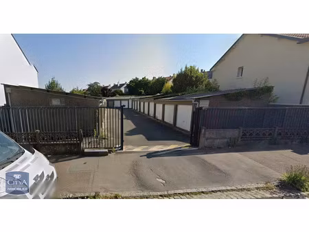 parking à louer - nantes (44) - 94€