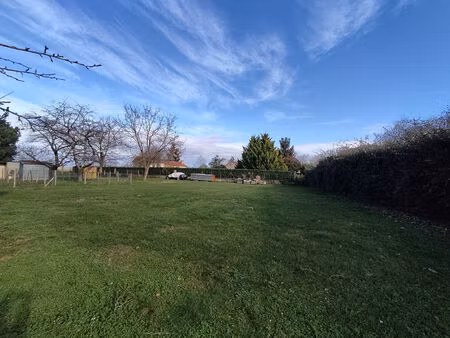 terrain constructible de 1110m2