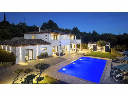 lire les tarifs plus bas. villa d'exception de 320 m² pouvant accueillir jusqu'à 10 person