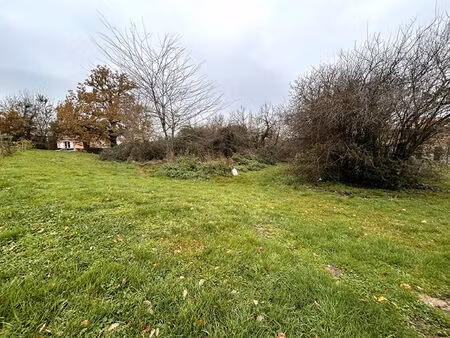 vente terrain  2057.00m²  saint