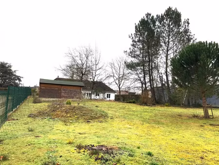 vente terrain 825 m2 à écommoy