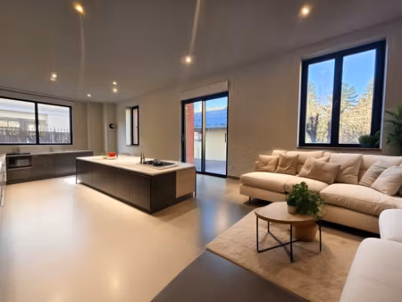 vente appartement 5 pièces 132m2 barcelonnette 04400 - 435000 € - surface privée