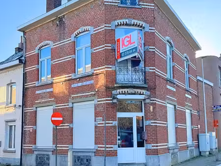 local commercial avec appartement à vendre à sint-pieters...