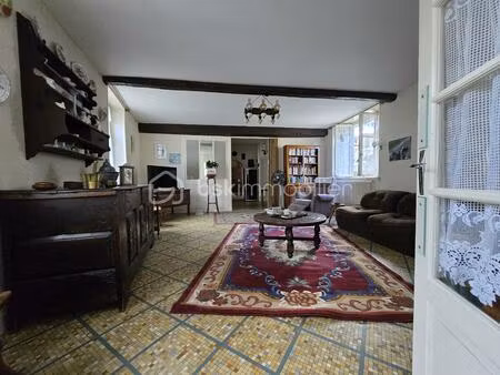 maison en pierre de 185 m² à herry