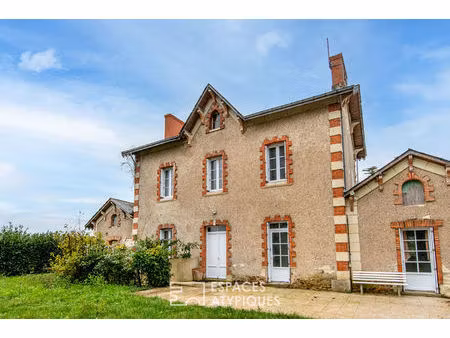 gentilhommière de charme a rénover