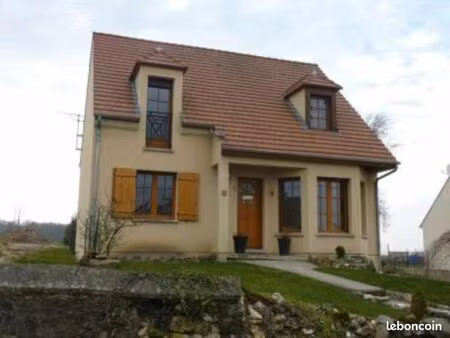 maison 6 pièces 105 m²