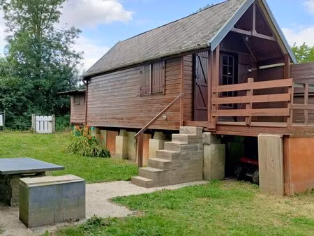 chalet   terrain et coup de pêche bord de sarthe