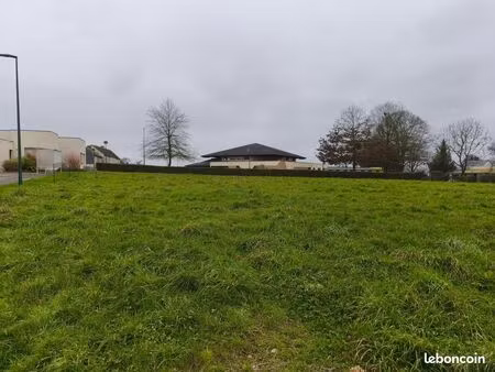terrain 2 100 m² le crouais