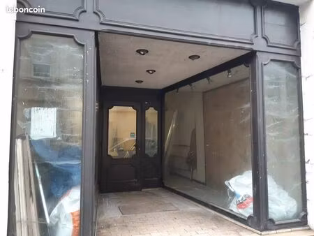 location local commercial