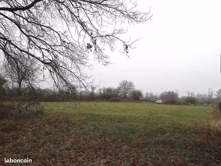 terrain 1774 m² cerdon