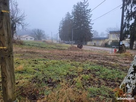 terrain constructible de 990m2