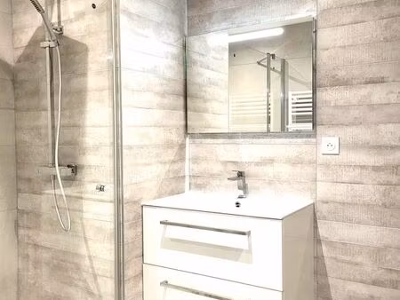 appart. 3 pièces neuf + double parking (2 places)