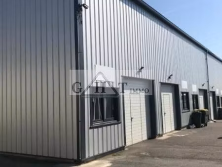 local industriel 90 m²