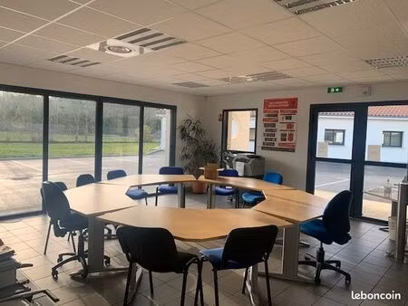 bureaux 187 m² belmont-tramonet