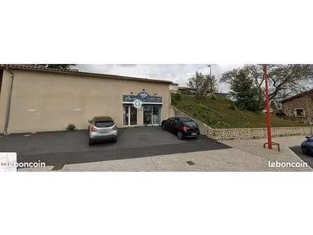 loue local commercial