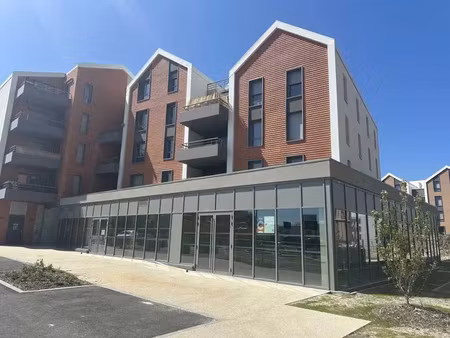 local commercial a la location