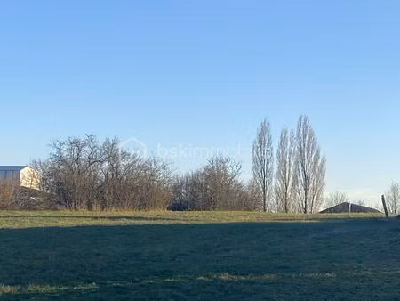 terrain de 1 342 m² à seingbouse