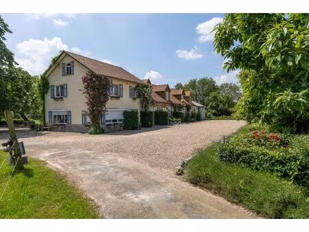 villa équestre sur un terrain de 2.05ha