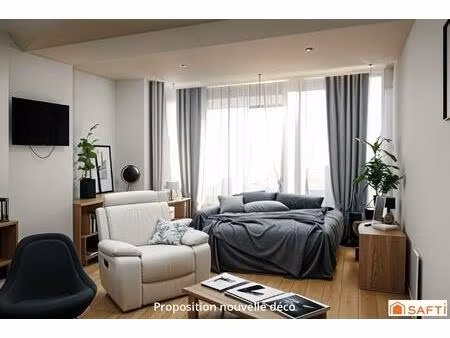 maison en pierre  3 chambres  la carneille bourg