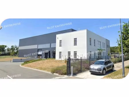 a vendre / a louer - local d'activites independant - 1 592 m² - nantes nord est