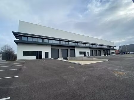 vente/location entrepôt / local d'activités le blanc mesnil 6 810 m²