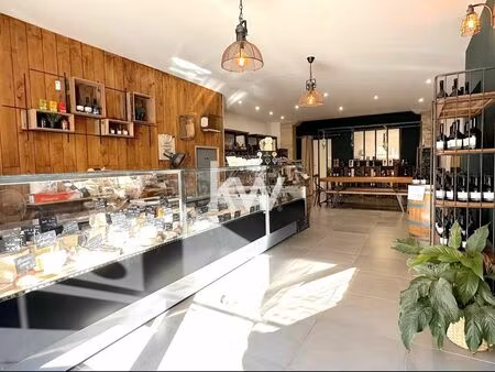 vente commerce 105 m² pignan (34570)