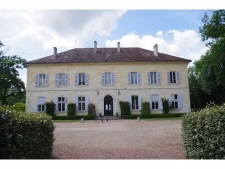 maison de luxe à vendre à sorges