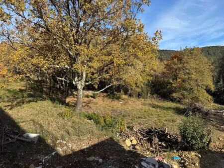 besse sur issole  terrain 695 m2 avec permis de contruire