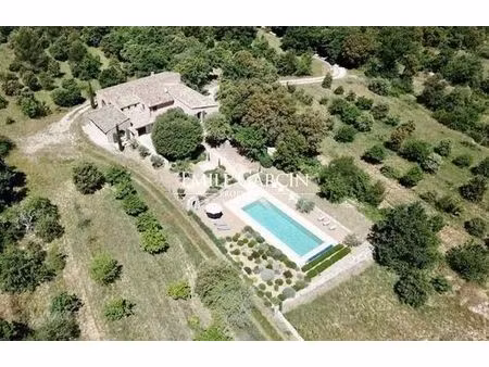 maison de luxe de 10 pièces en location à ménerbes  provence-alpes-côte d'azur