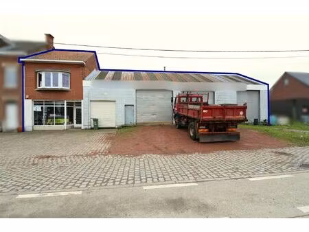 commercieel te koop in oreye met 2 slaapkamers