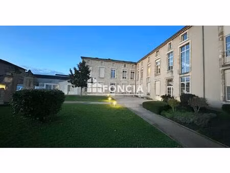 spacieux t4 d'exception dans résidence récente avec ascenseur