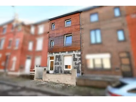 sclessin : maison 3 chambres entièrement rénovée