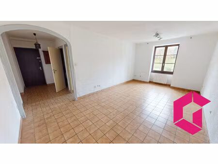 appartement de 98m² + garage + cave + place de parking