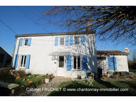 vente maison 5 pièces 97 m² bazoges-en-pareds (85390)
