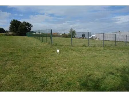 dernier terrain  zone artisanale proche rn 12