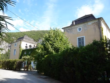 appartement-double (2 habitations en duplex) au 1er et 2nd é