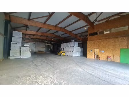 local commercial lamothe montravel 350 m2