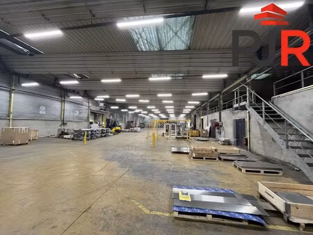 location local commercial