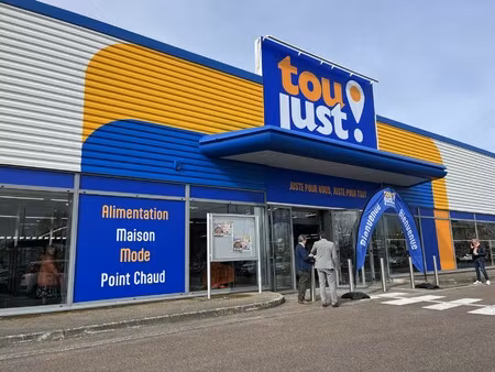 location local commercial