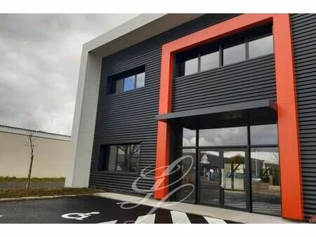 location - local d'activite 454 m2 tours
