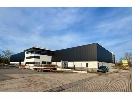 state-of-the-art logisitek pand in lier