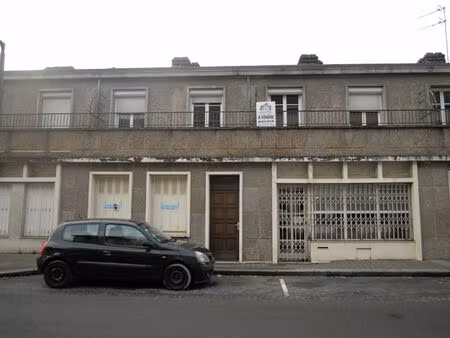 immeuble de 142 m2 sh avec une cour à nouzonville