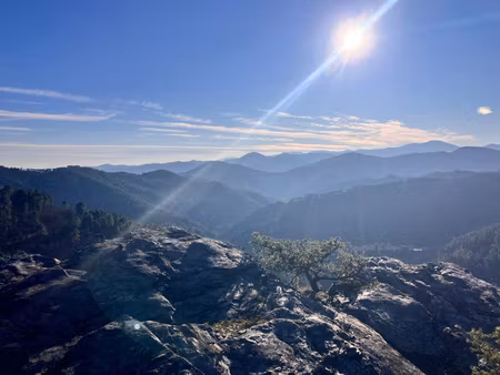 sainte-etienne-vallée-française  bâtiment en ruine sur 6 ha