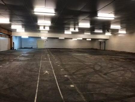 location local d'activités artigues pres bordeaux 2 363 m²