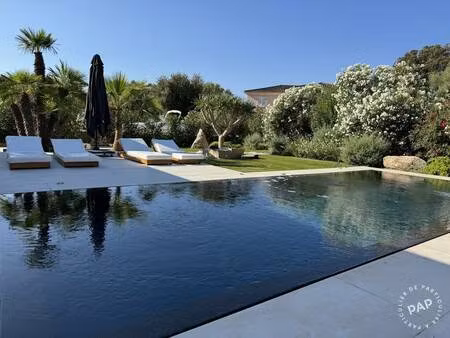 **villa pour 6 personnes** - 3 chambres - 3 salles de bain - 180 m2 avec garage - piscine 