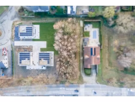 perceel grond in woonzone  ± 10are...